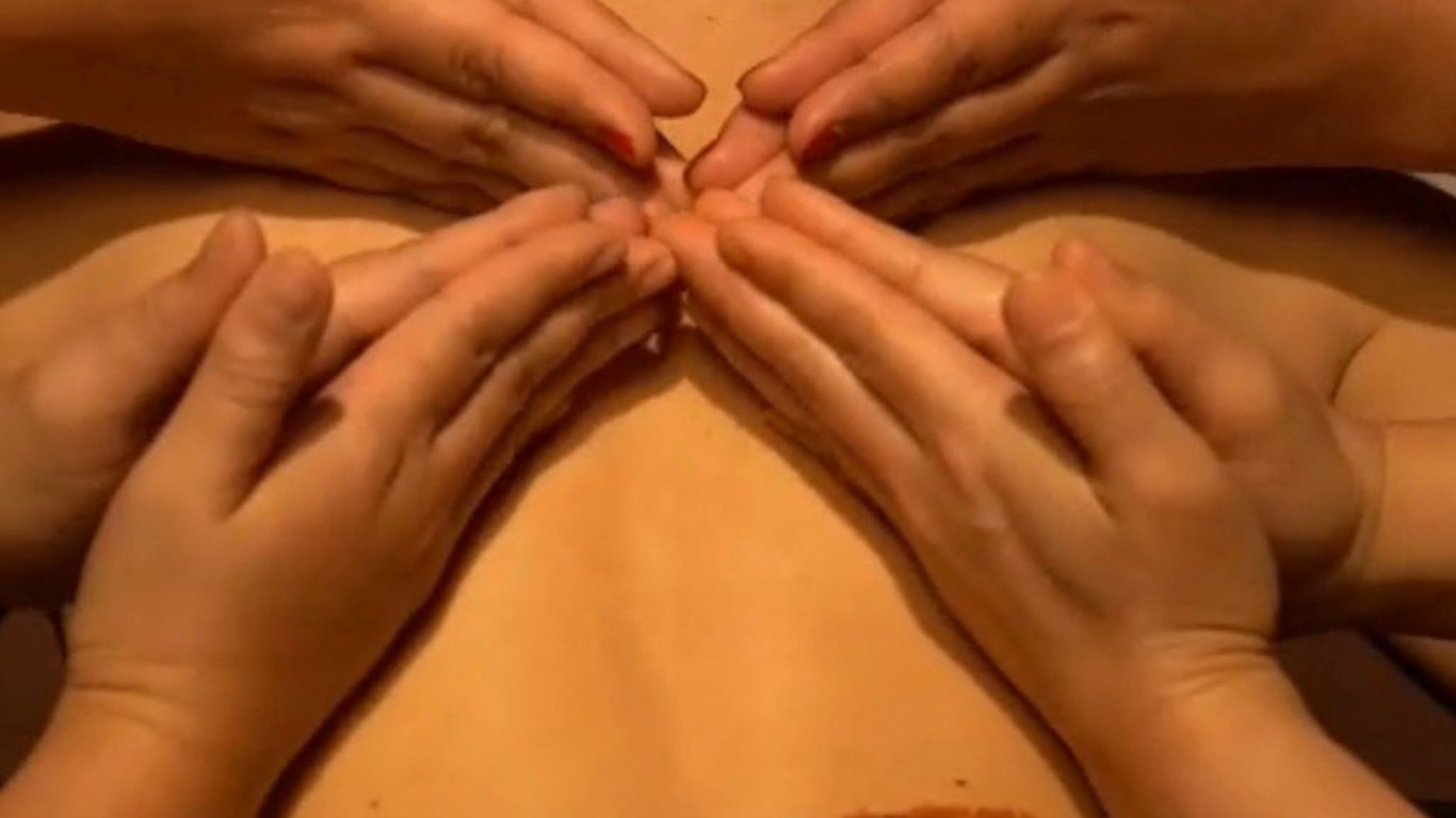 Marathon 8-Hand Massage - Featured Image