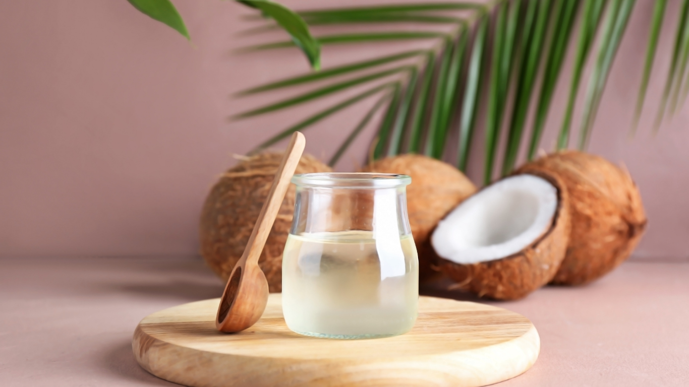Coconut Oil Massage (Kuttanadan) - Featured Image