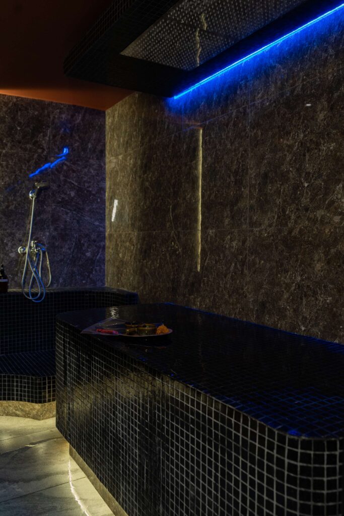 Steam + Jacuzzi Gel Bath (2 Hand) - Featured Image